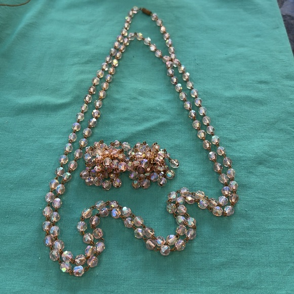 🌸 Vintage West German Pink Bead Necklace and Earrings - Picture 2 of 8